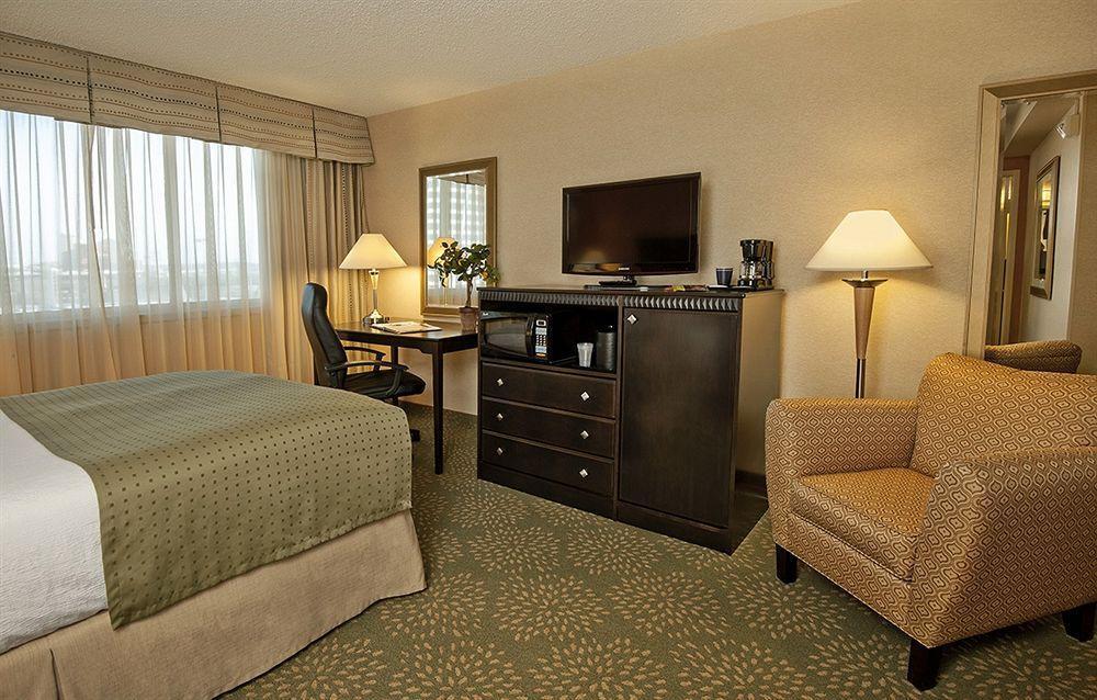 Holiday Inn Alexandria At Carlyle By Ihg Εξωτερικό φωτογραφία